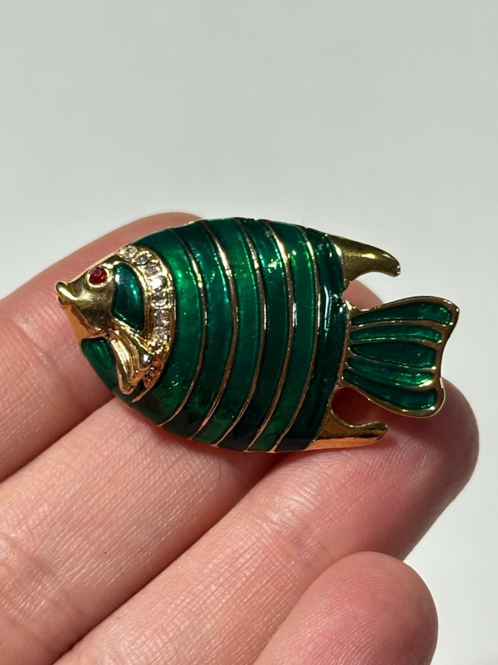 Vintage Green Enamel Rhinestone Fish Brooch Pin Beachy Grandmacore Tropical